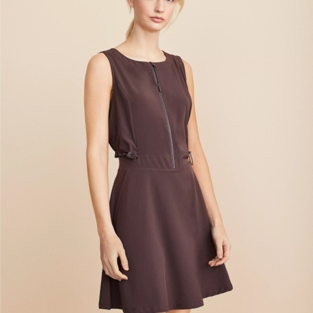 Lou & Grey Wanderweave  brown active pocket dress in style S